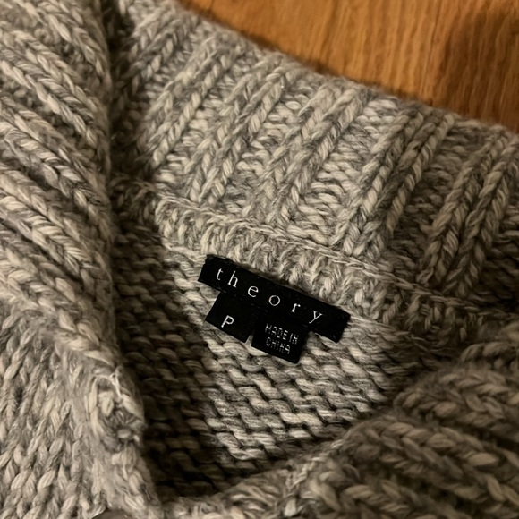 Theory grey cardigan - Picture 3 of 3